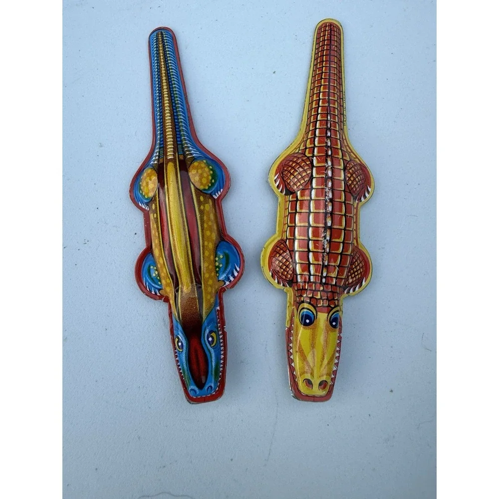 Vintage Tin Alligator Clicker Noise Maker Toys Metal Set Of‎ 2